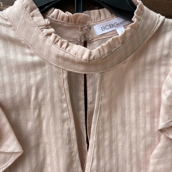 BCBG top - Picture 3 of 3